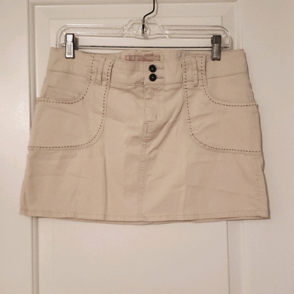 Tan short skirt - Picture 1 of 4
